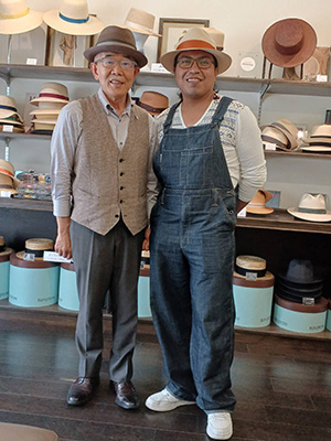 文二郎帽子店のお客様