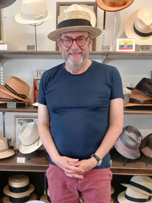 文二郎帽子店のお客様