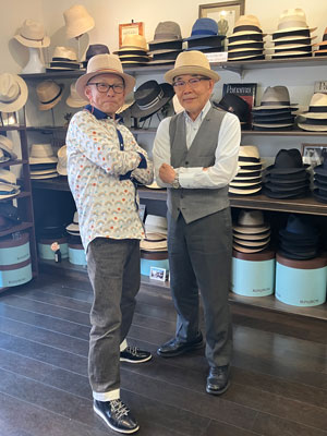 文二郎帽子店のお客様